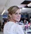 Emma_Watson_Shopping_In_Beverly_Hills_040.jpg